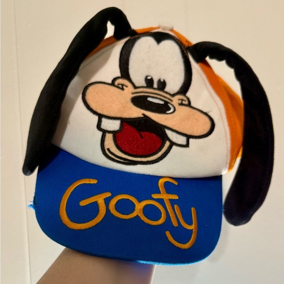 Walt Disney World Disney Parks Goofy Hat With Flappy Ears and Big Eyes One Size - Picture 1 of 8